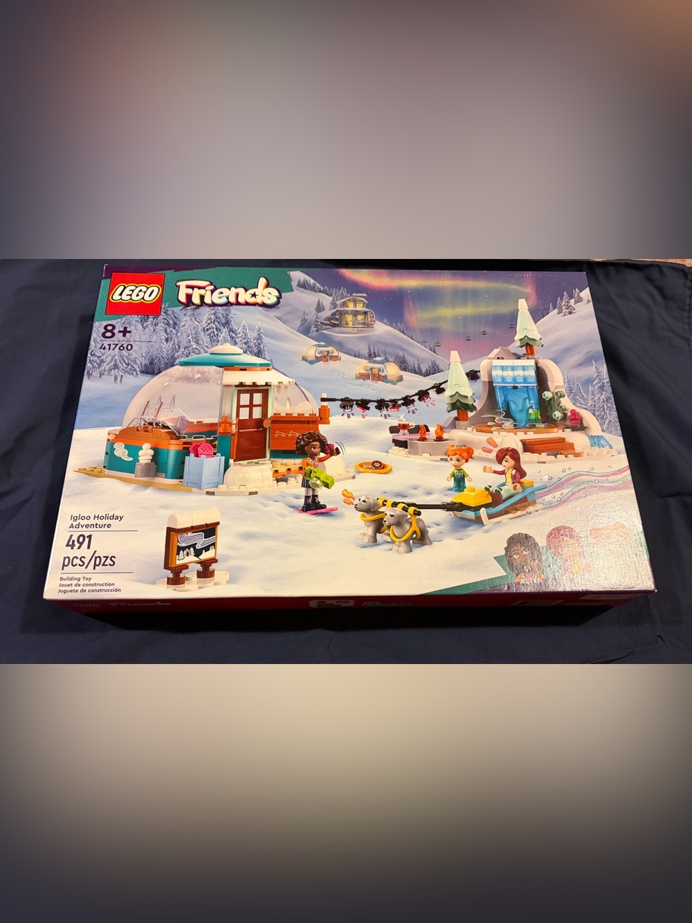 LEGO Friends: Igloo Holiday Adventure (41760)
